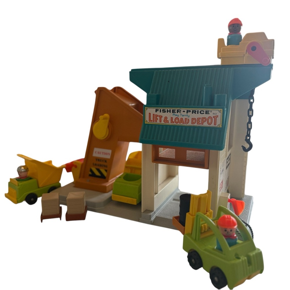 Vintage Fisher-Price Lift & Load Depot